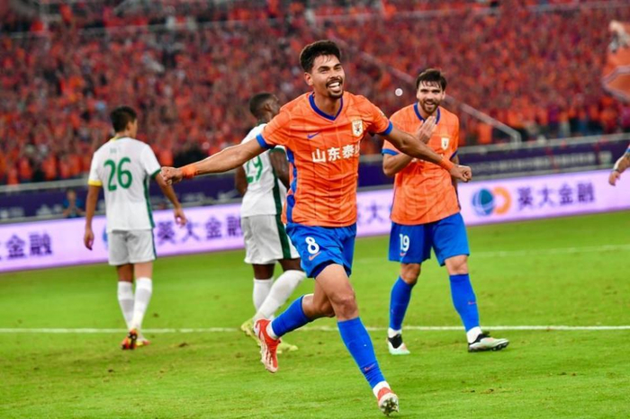 山东泰山主场力克国安积分清零创中超首支纪录