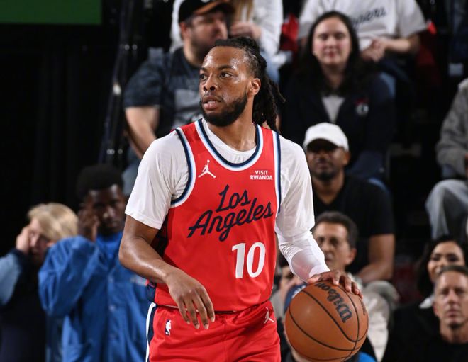 文班亚马轮休马刺大胜快船，加兰防守漏洞成败