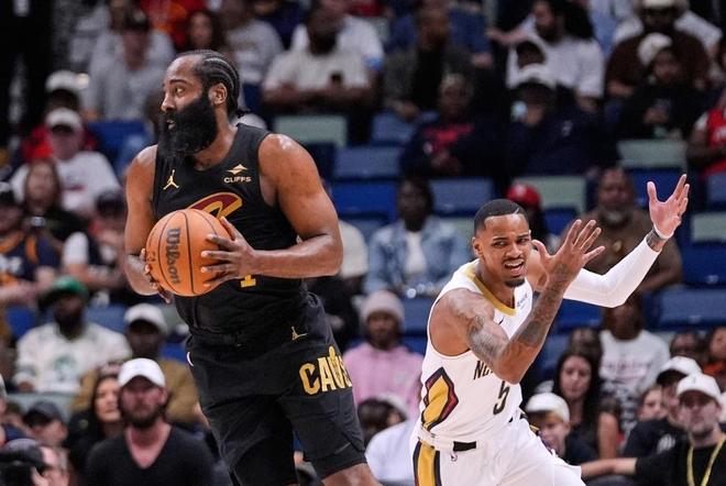 米切尔复出后骑士逆转鹈鹕 哈登末节爆发助队双