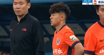 青岛德比VAR四次介入关键判罚 比赛0-0收场
